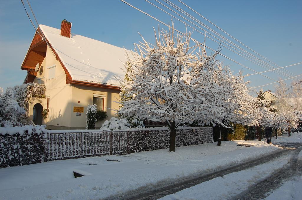 Szalai Vendeghaz Apartment Cserszegtomaj Ruang foto